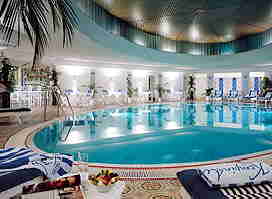 Kempinski Hotel Bristol Berlin pool 