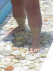 Spa L'Occitane foot massage pool