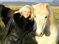Debra with Icelandic Horse - Photo by Luxury Experience