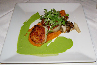 Scallops - Aux  Truffes Restaurant, Mont-Tremblant, Canada - Photo by Luxury Experience