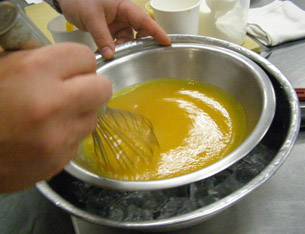Mixing Puree - New York Culinary Experience - Photo by Luxury Experience