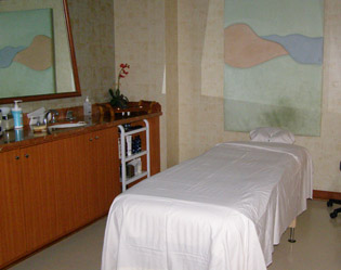 Elemis Spa - Treatment Room - Mohegan Sun - Photo by Luxury Experience