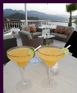 Cocktails at Sky Restaurant - Grand MiramarPuerto Vallarta - photo by Luxury Experience 