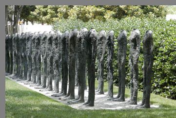 Bronze Crowd at Nasher Sculpture Center- photo by Luxury Experience 