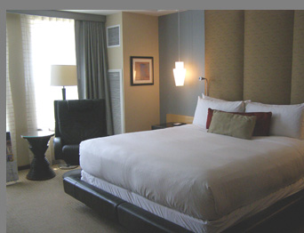 Guest Room - Battery Wharf Hotel, Boston, Massachusetts, USA - photo by Luxury Experience