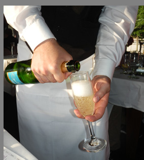 Essex Clipper Dinner Train - CHEERS - photo by Luxury Experience