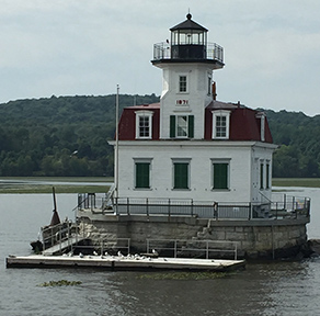 Esopus Meadows Lighthouse - Hudson River Cruises - photo by Luxury Experience