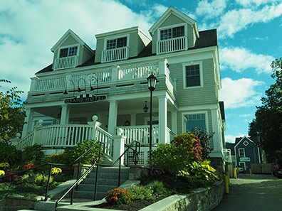 Grand Hotel - Kennebunkport, ME - Photo by Luxury Experience