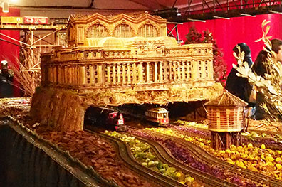 Grand Central Station - New York Botanical Garden Train Show 2018 - photo by Luxury Experience