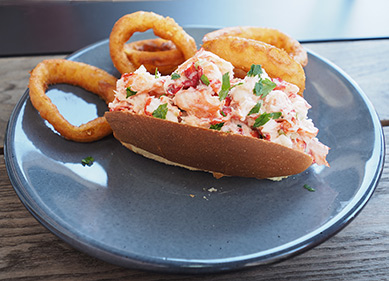 Lobster Roll - TAP Sports Bar - MGM Springfield - photo by Luxury Experience