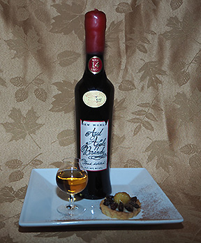Luxury Experience - New World Aged Apple Brandy - photo by Luxury Experience