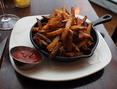 Hand Cut Fries - 1754 Hotel Restaurant - photo by Luxury Experience