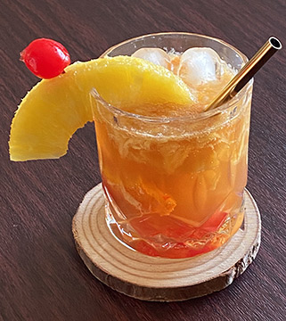 Luxury Experience - Litchfield Fashioned - photo by Luxury Experience
