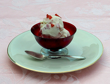 Luxury Experience - Wild Strawberry Moon Ice Cream - photo by Luxury Experience