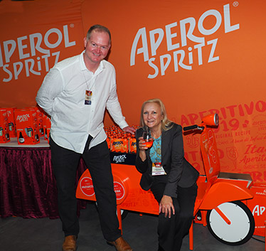 Debra C. Argen & Aperol - Sun Wine & Food Festival - Photo by Luxury Experience