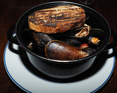Moules a La Provencale - Brasserie Memere, Closter, NJ, photo by Luxury Experience
