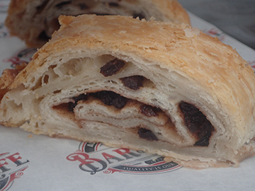Allan's Bakery - Currant Roll - NYCWFF22 - photo by Luxury Experience