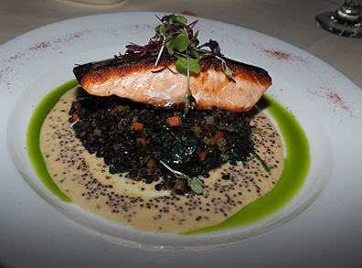 Old Stove Pub NYC - Pan Roasted Atlantic Salmon - photo by Luxury Experience