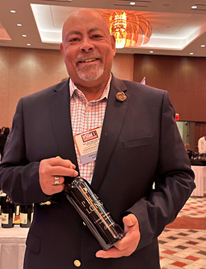 Phil Long of Longevity Wines - The Sun Wine & Food Fest 2023 - photo by Luxury Experience