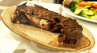 New York Sirloin Steak - Benny John's Bar & Grill - photo by Luxury Experience