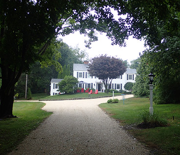 The Homestead Madison Bed & Breakfast, Madison, CT - photo by Luxury Experience