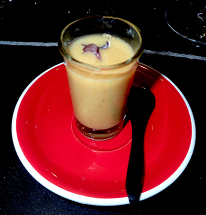 Amuse Bouche Leek Soup - Dos Almas Restaurant Melia Paris - photo by Luxury Experience