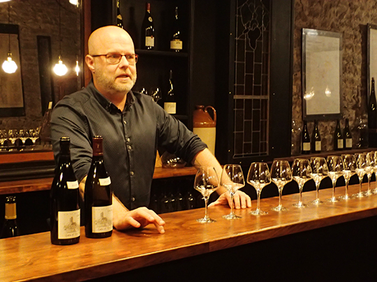 Daniel Jones - Tasting Room - photo by Luxury Experience