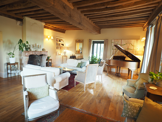 Domaine de Cromey Living Room - photo by Luxury Experience