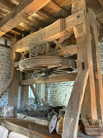 18th Century Wine Press - photo by Luxury Experience