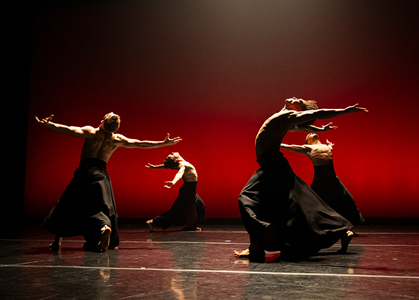 The Hunt - Robert Battle - Photo by Paula Lobo