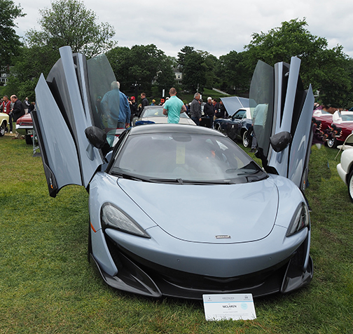 2019 McLaren 600LT presented by Oscar Bolanos - photo by Luxury Experience