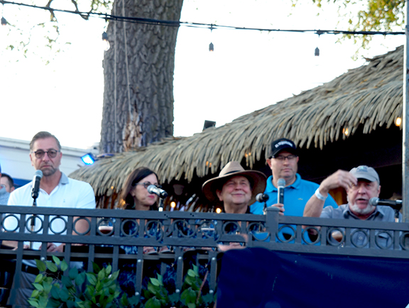 Bartender Shake-Off Judges -Jeanne Muchnick, Nicky Jazz, Kevin Zraly, Todd Kosakowski - photo by Luxury Experience