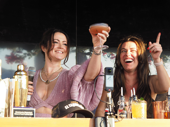 Kate Schlientz & Natalia Atehortua - photo by Luxury Experience