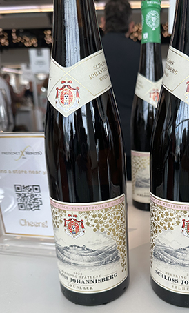 Schloss Johannisberg Riesling Rheingau Grünlack Spätlese 2022 - photo by Luxury Experience