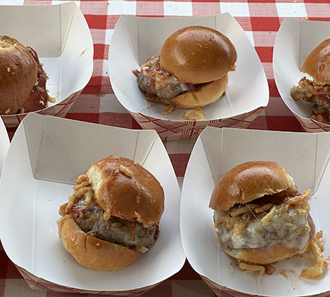Tuck'd Away Bar & Grill - photo by Luxury Experience