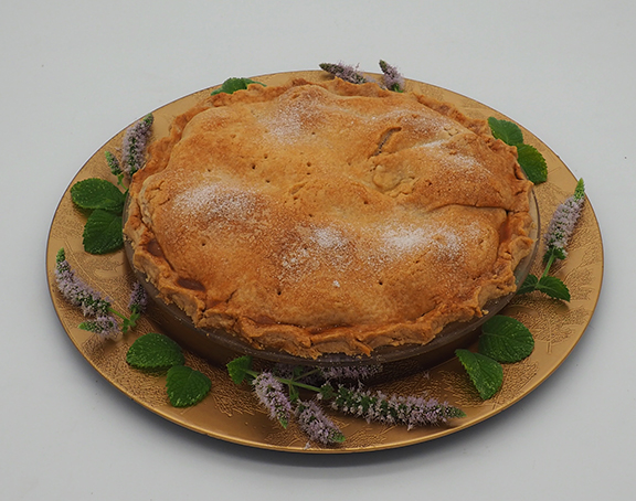 Luxury Experience - Peach and Almond Pie - photo by Luxury Experience