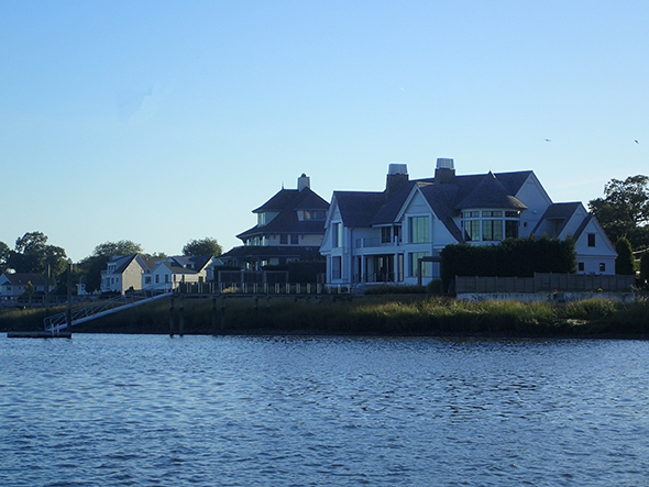 Norwalk Maritime Aquarium - Sunset Cruise - photo by Luxury Experience