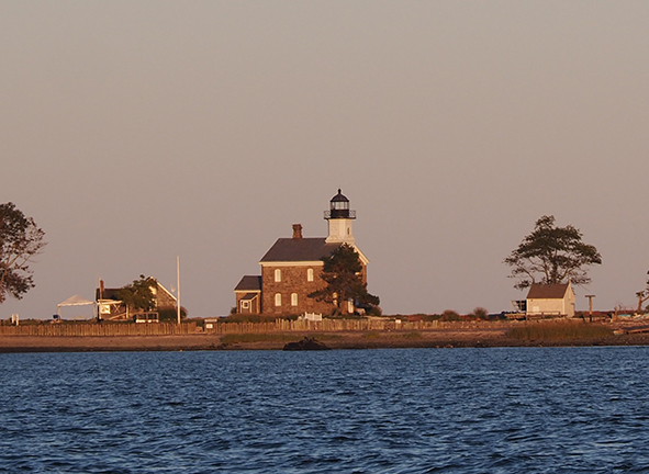 Norwalk Maritime Aquarium - Sheffield Island Lighthouse - photo by Luxury Experience