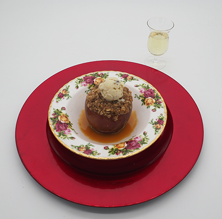 Luxury Experience - Baked Apple Crisp - photo by Luxury Experience