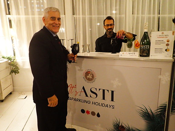 Edward F. Nesta Asti Cocktails - photo by Luxury Experience