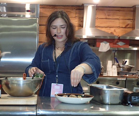 Chef Alessandra Ciuffo seasoning Spicy Tuna Crispy Rice - photo by Luxury Experience