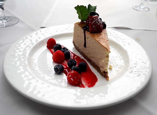 New York Cheesecake - The Sea Fire Grill Yonkers - photo by Luxury Experience