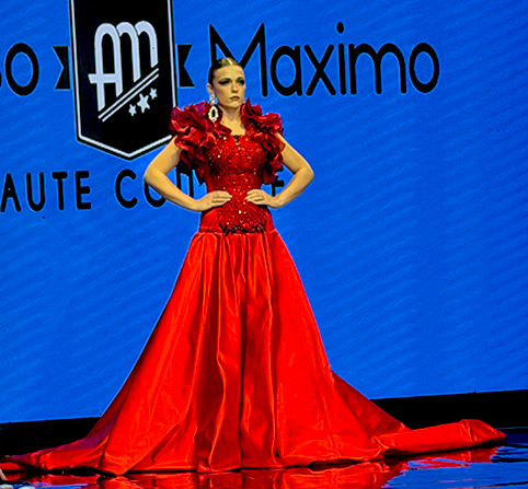 Alonso Maximo - Strapless Lipstick Red - photo by Luxury Experience