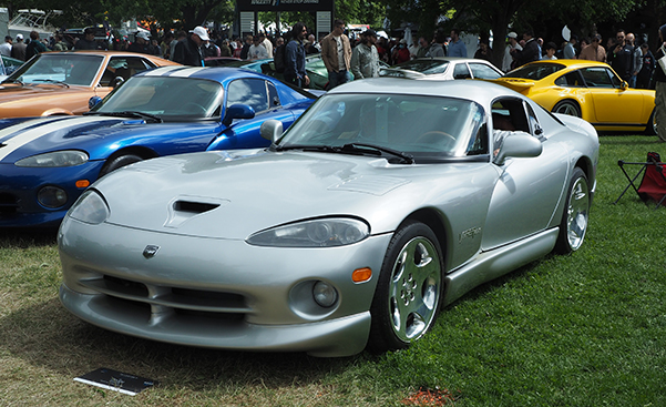 Dodge Viper GTS 1999 - photo by Luxury Experience