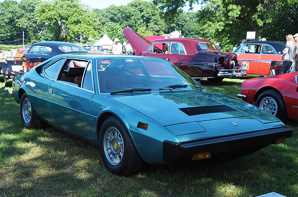 Ferrari Dino 308GT4 1974 - photo by Luxury Experience