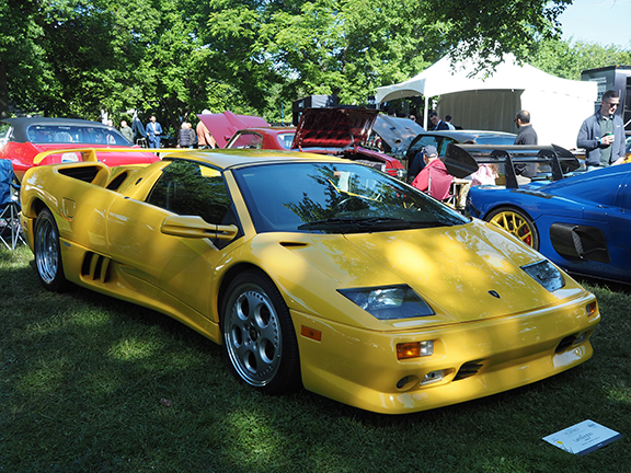 Lamborghini Diablo 1999 - photo by Luxury Experience